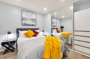 Chic Metro Apartment with Free Parking and Air-con